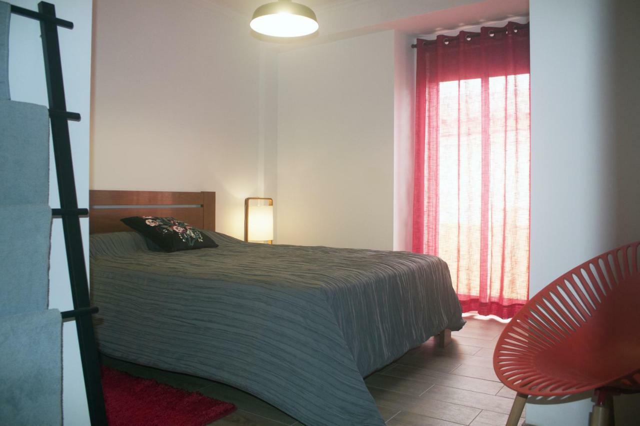 Friendly Peniche Apartment Exteriör bild
